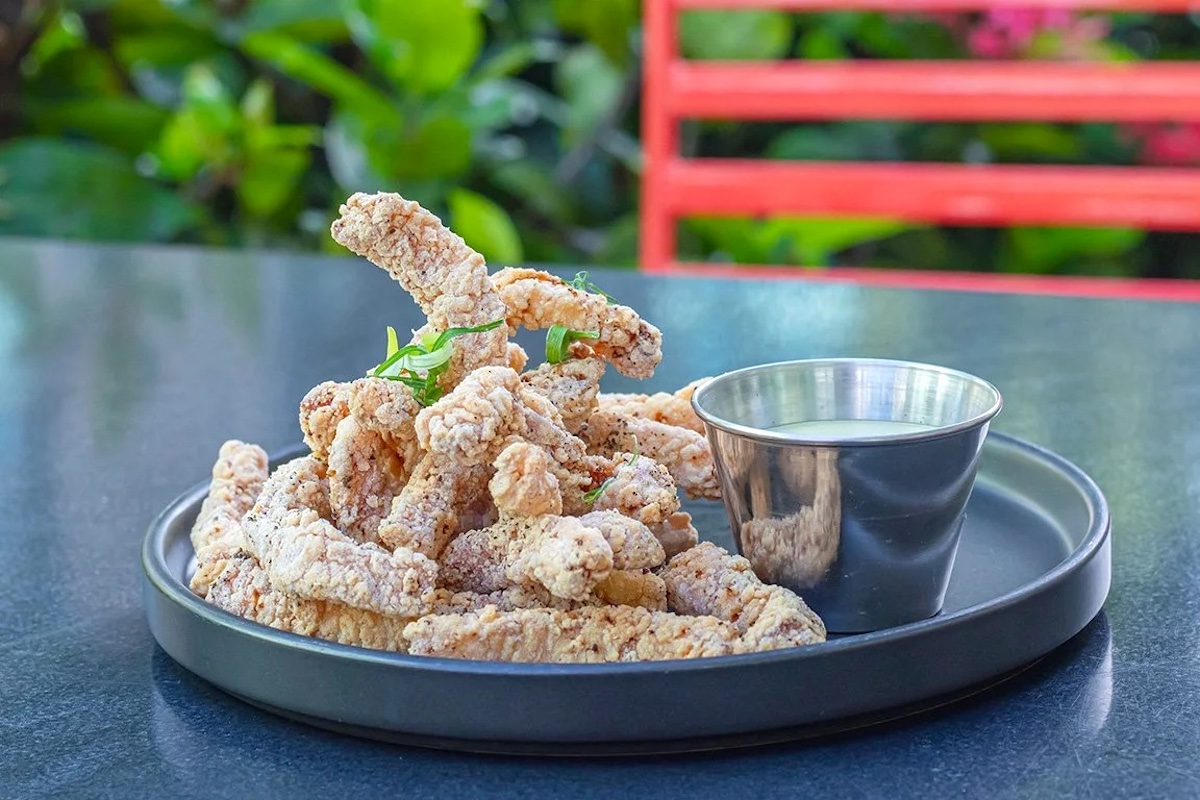 Fried Calamari for honolulu restaurant week