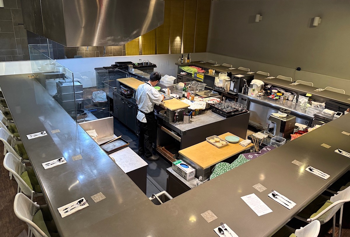 interior of Victors Dessert Bar