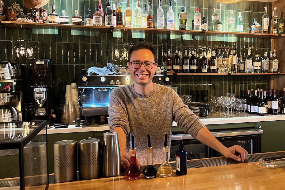 Peter Hessler in Pewa