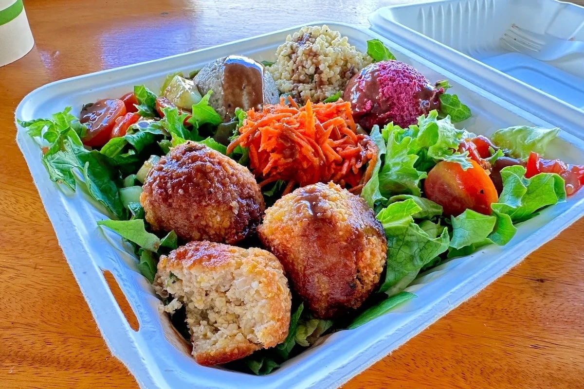 falafel plate at Ai Love Nalo